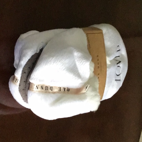 NWT Rae Dunn slippers - Picture 3 of 4